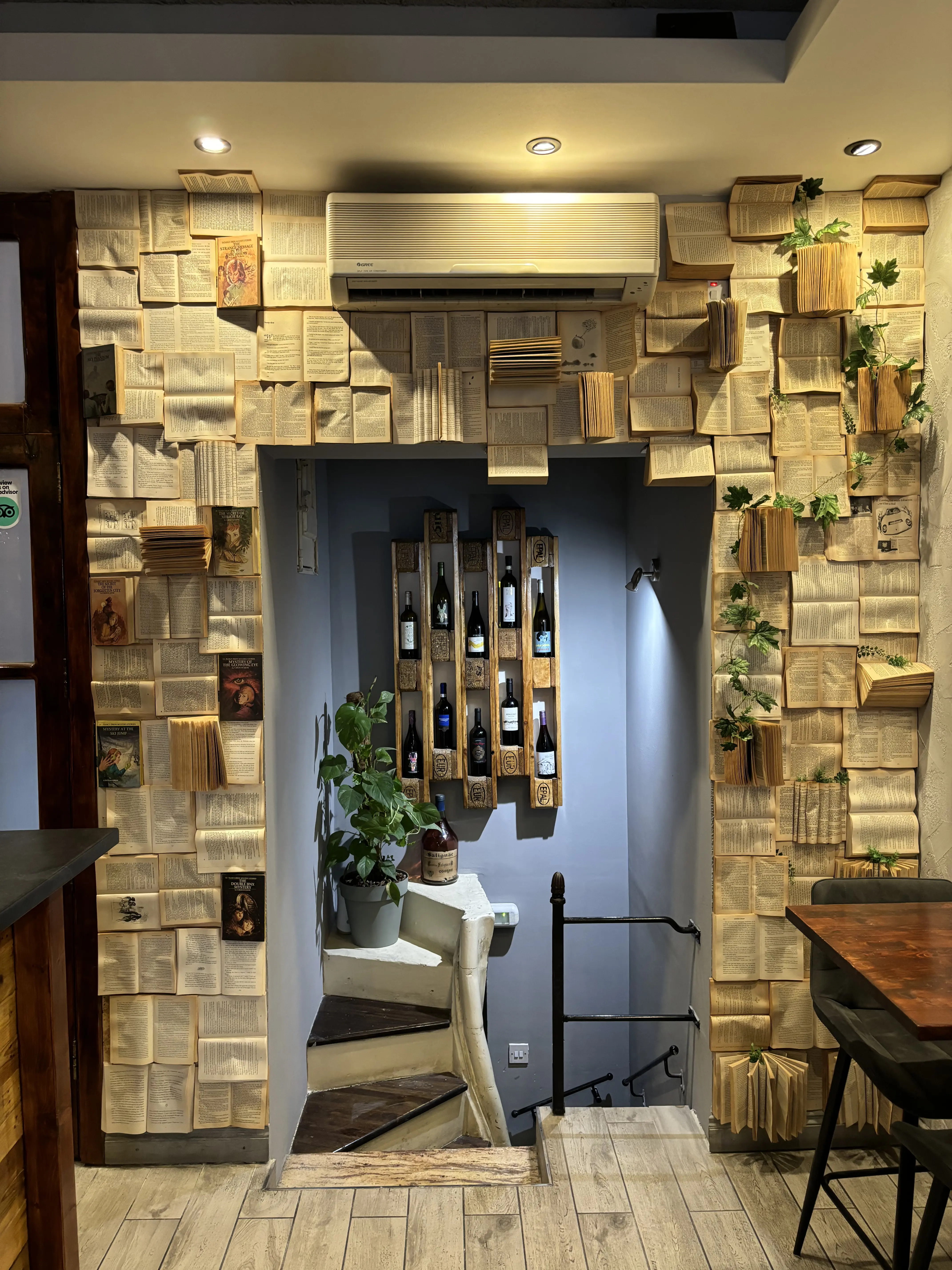 Gambit Bistro Interior